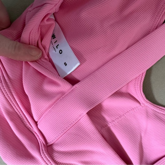 Pink Women's Leggings and Top Set - Picture 3 of 3